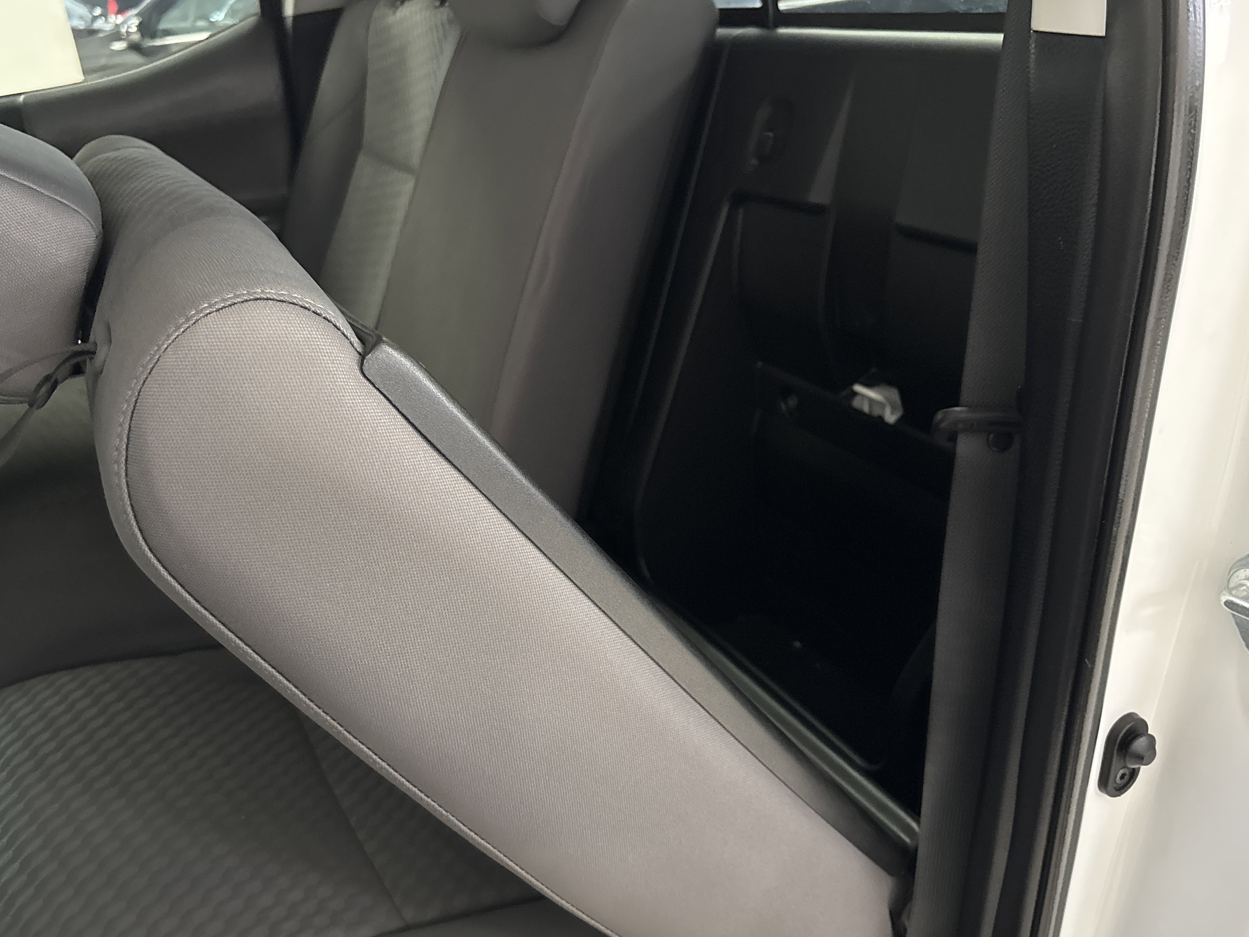 Used 2021 Toyota Tacoma SR5 RWD image 25