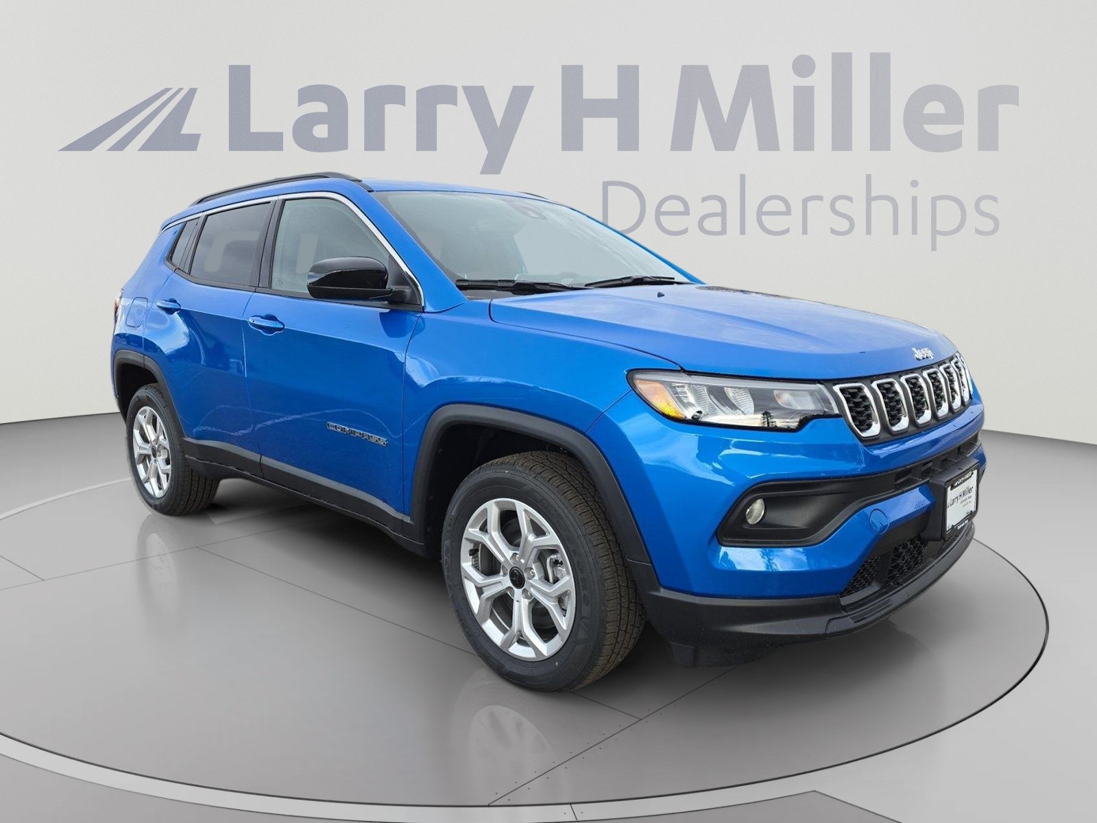 New 2026 Jeep Compass Latitude AWD/4WD image 8