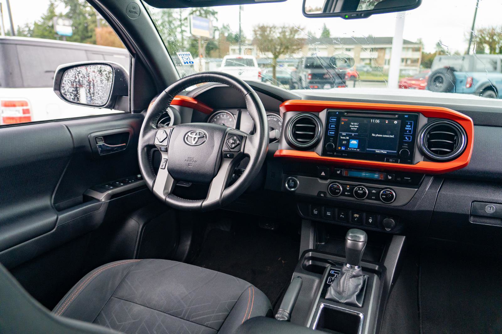 Used 2016 Toyota Tacoma TRD Sport w/ Premium & Technology Package RWD image 24