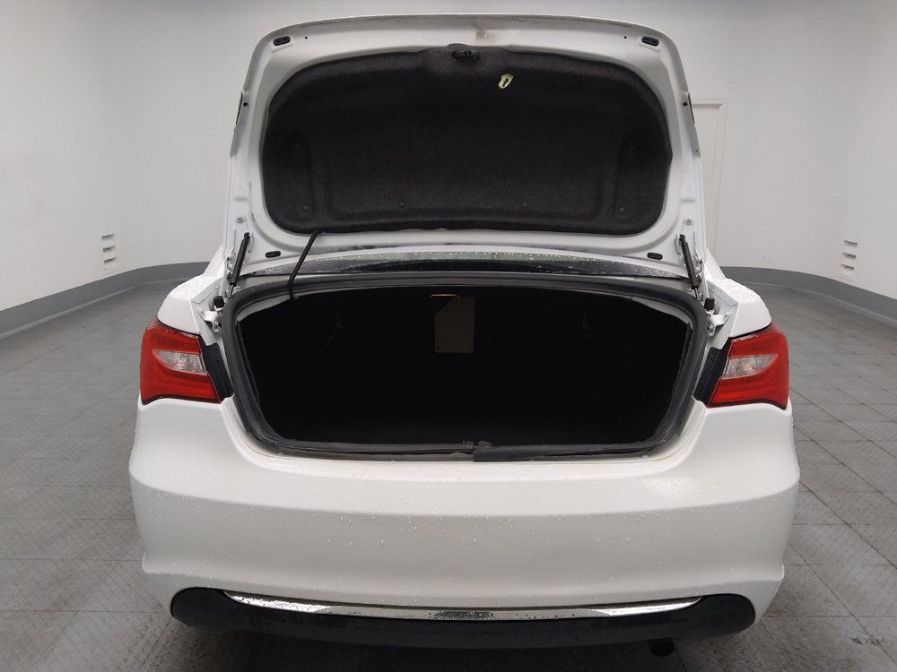 Used 2014 Chrysler 200 Touring FWD image 29