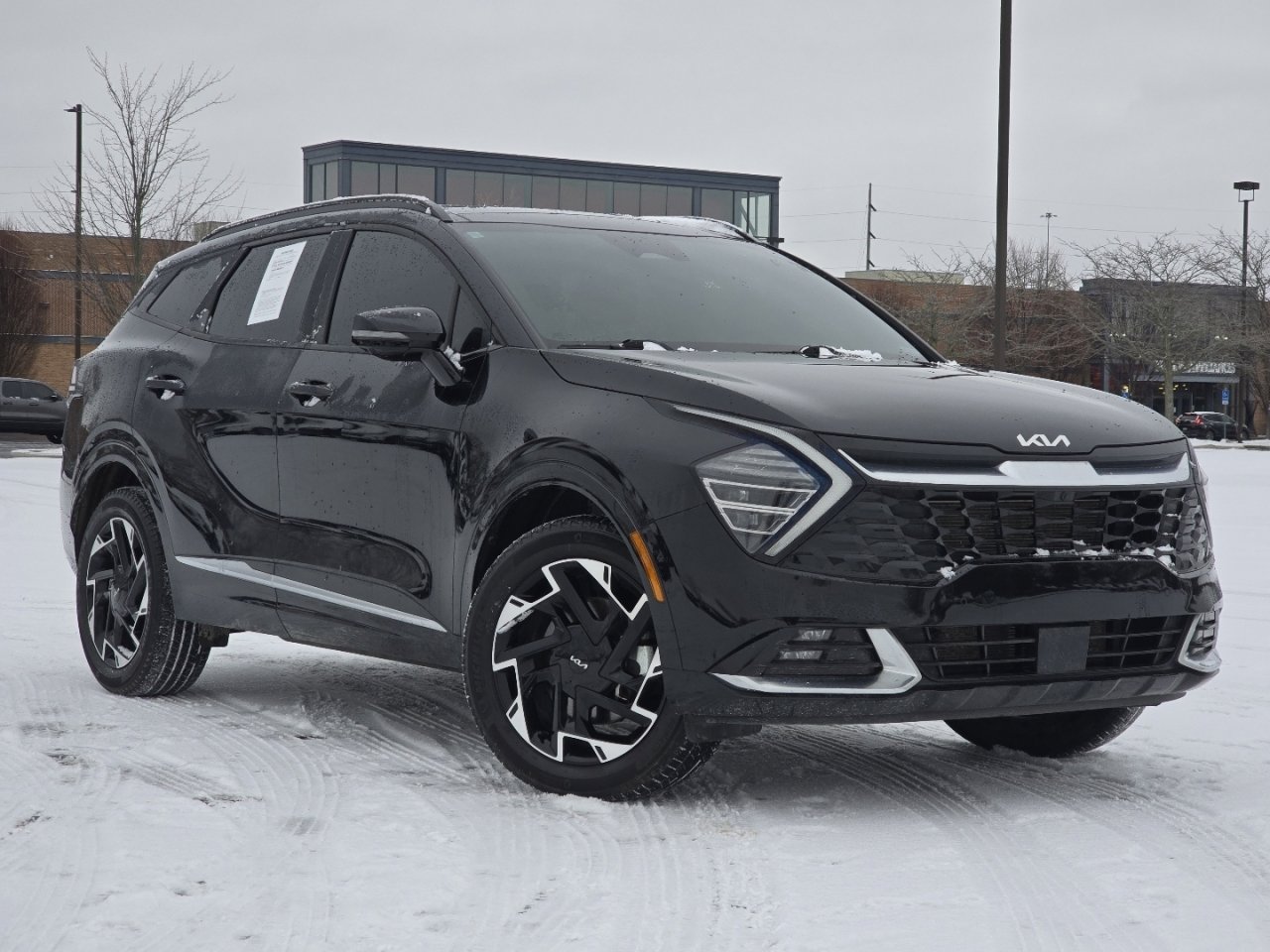 Used 2023 Kia Sportage SX image 2