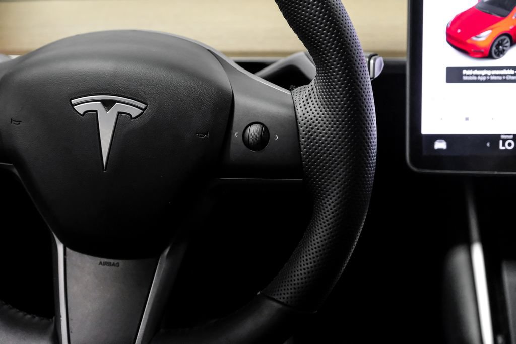 Used 2021 Tesla Model Y Long Range AWD/4WD image 18