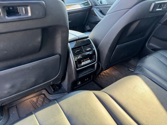 Used 2020 BMW X7 xDrive40i w/ Cold Weather Package image 21