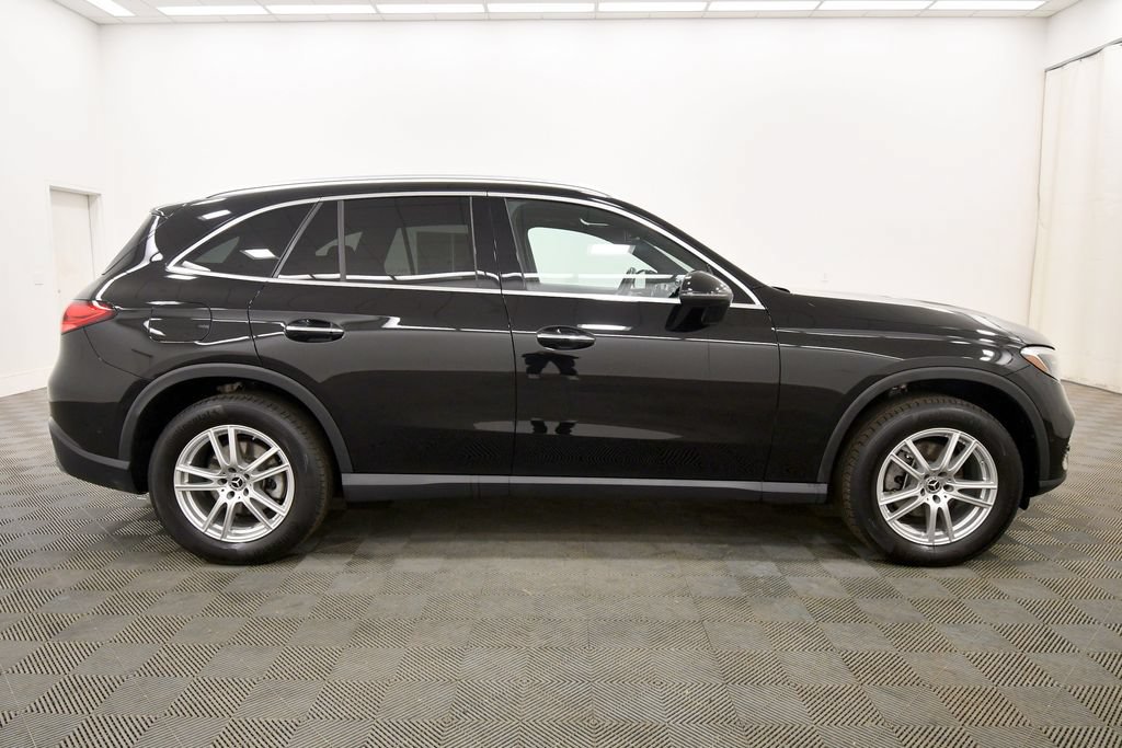 Used 2023 Mercedes-Benz GLC 300 4MATIC image 9