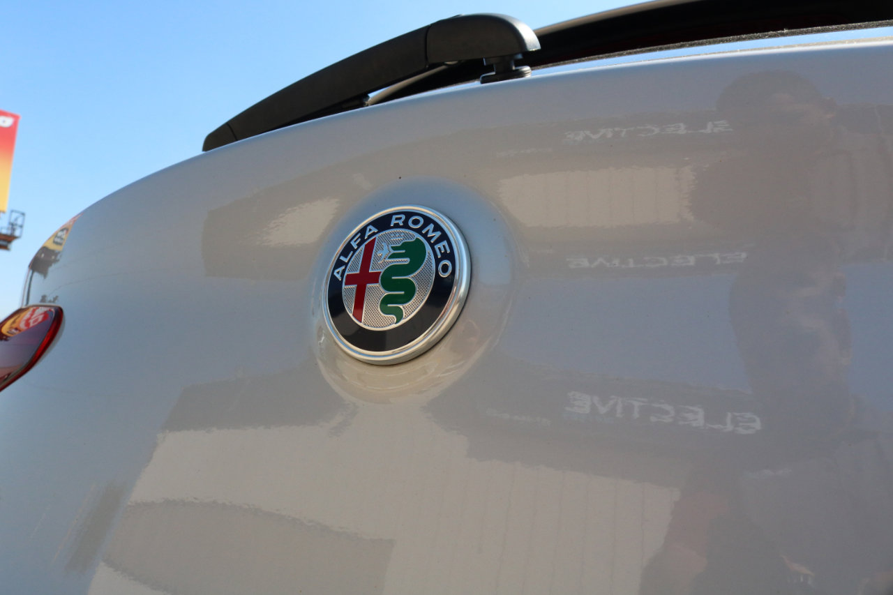 Used 2020 Alfa Romeo Stelvio Ti w/ Active Blind Spot Package image 14