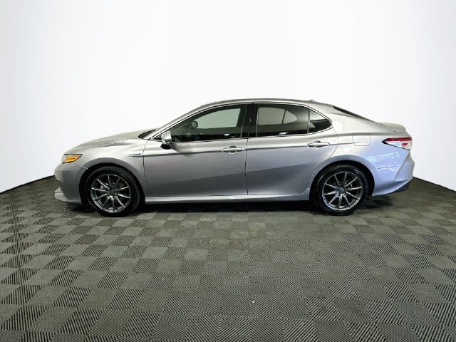 Certified 2020 Toyota Camry XLE FWD image 5