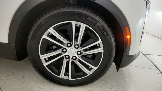 Used 2025 Cadillac Lyriq Luxury w/ LPO, Floor Liner Package RWD image 78