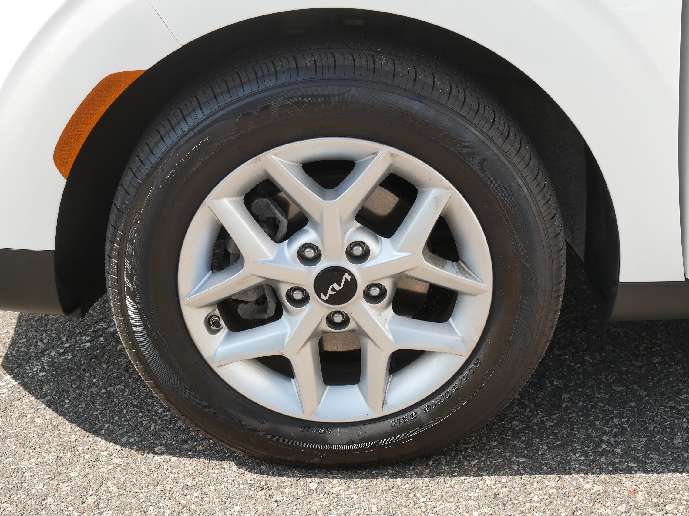 Certified 2024 Kia Soul S FWD image 15