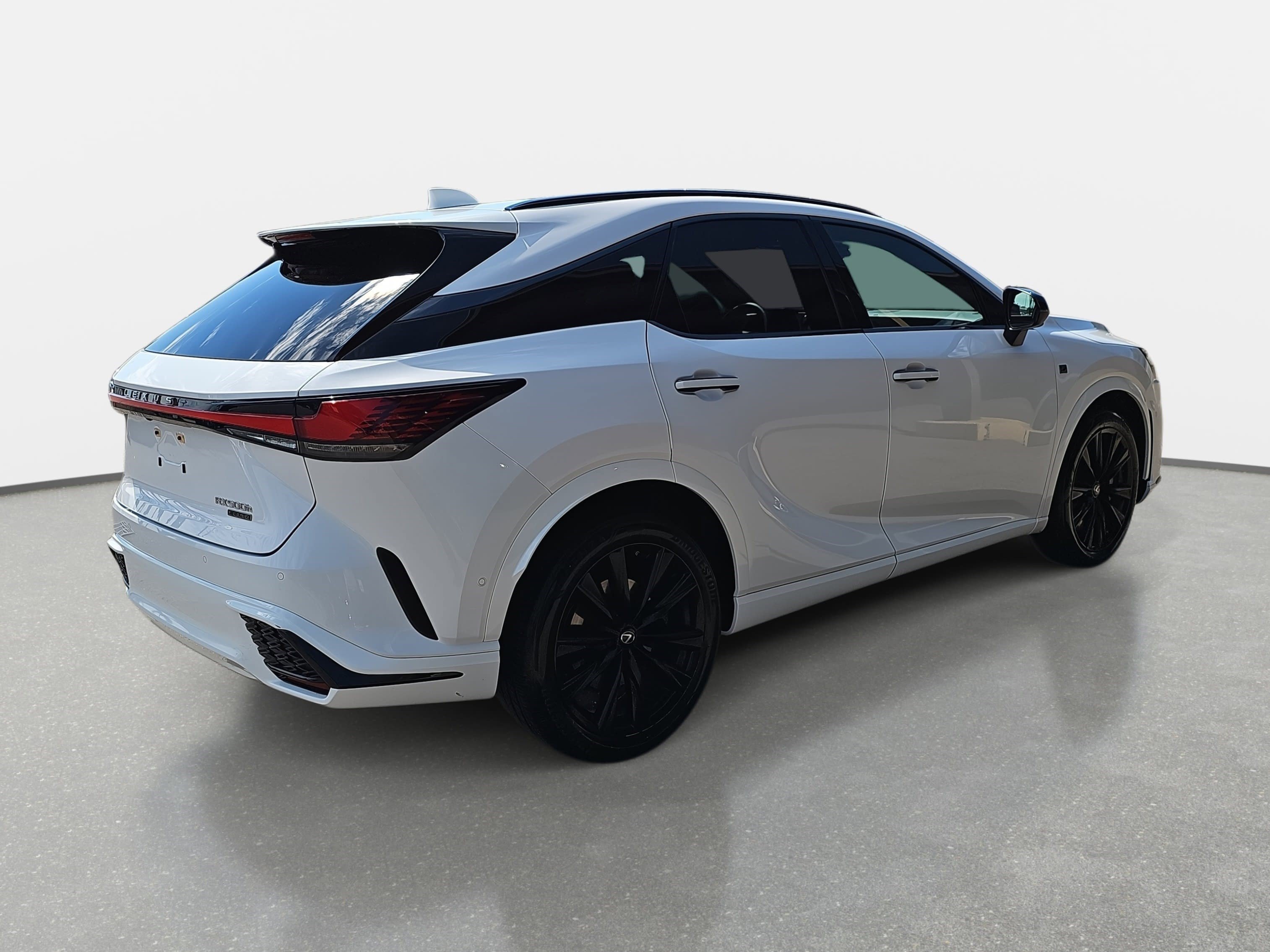 Used 2023 Lexus RX 500h F Sport w/ Accessory Package (Z1) image 5