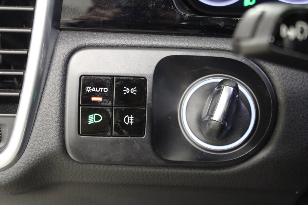 Certified 2020 Porsche Cayenne image 24