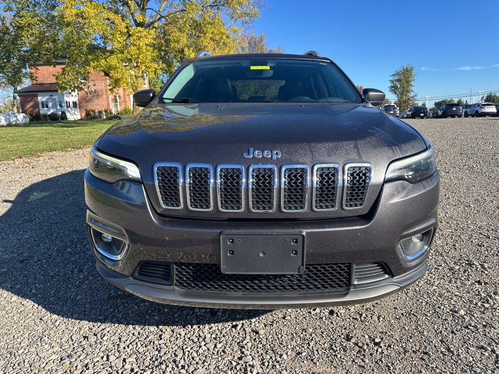 Used 2019 Jeep Cherokee Limited AWD/4WD image 2