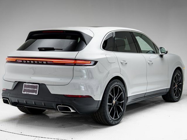 New 2026 Porsche Cayenne image 34