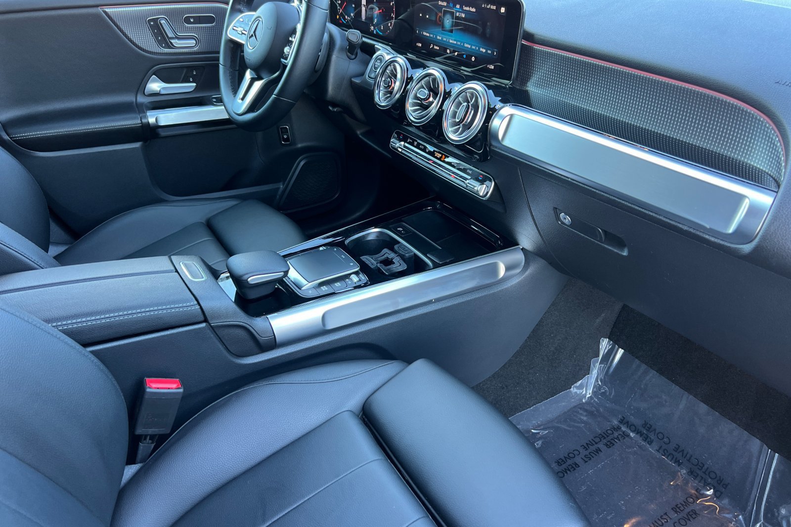 Certified 2023 Mercedes-Benz GLB 250 4MATIC image 18