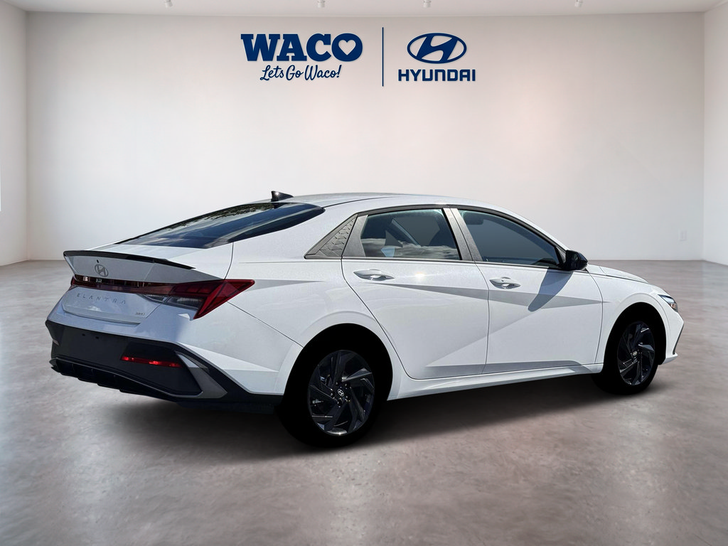 New 2026 Hyundai Elantra SEL FWD image 8