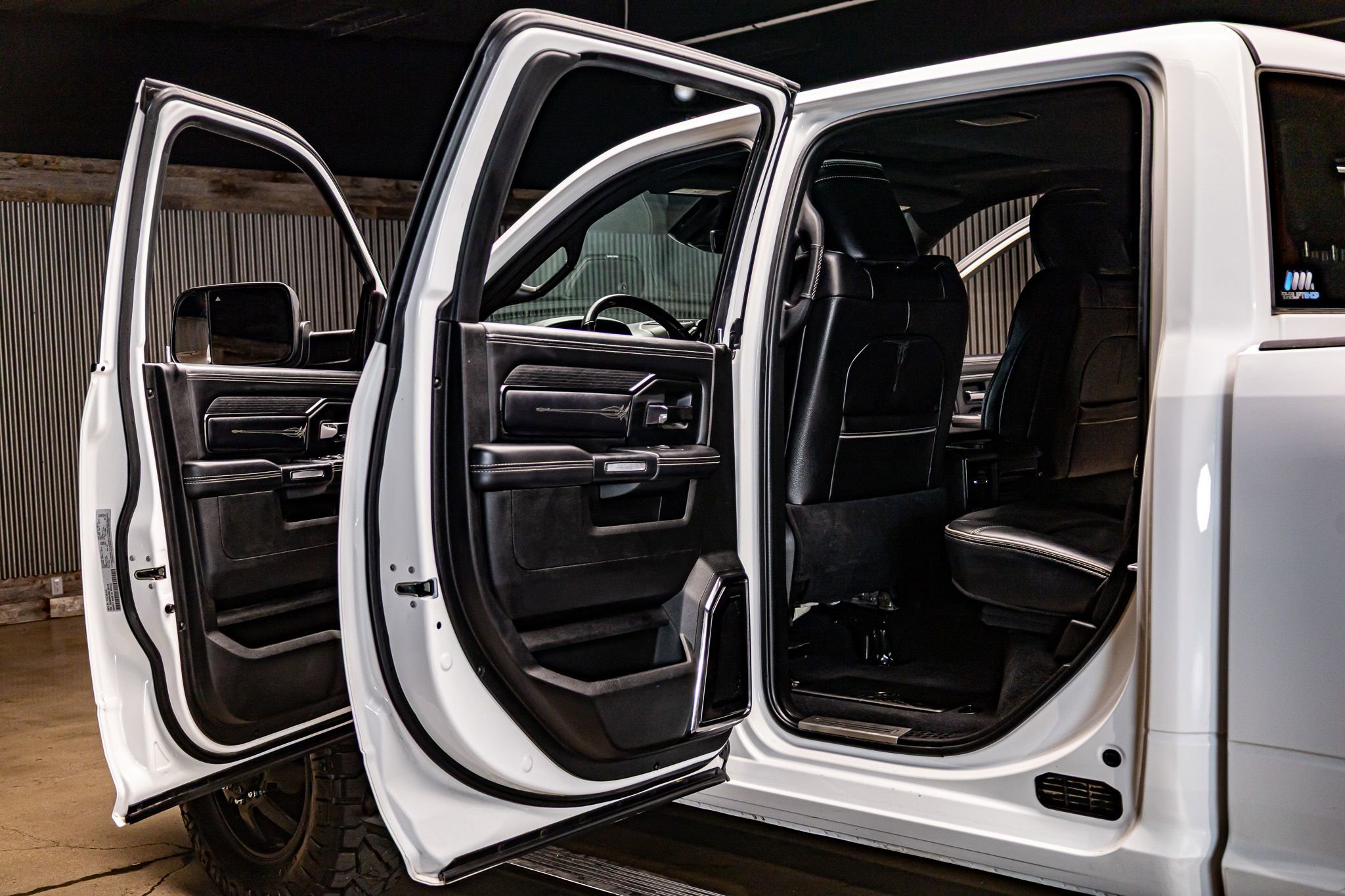 Used 2022 RAM 3500 Limited image 26