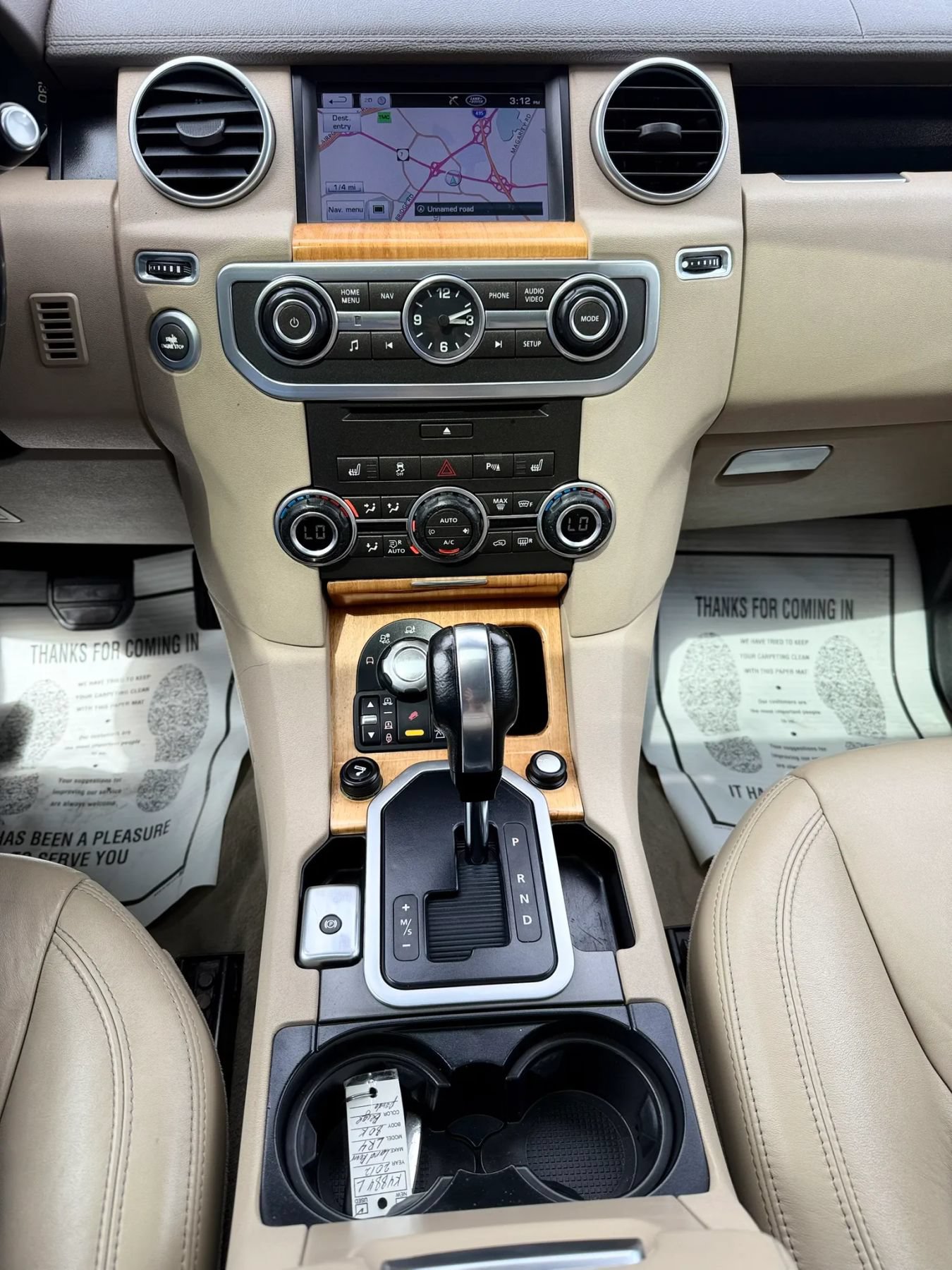Used 2012 Land Rover LR4 HSE LUX AWD/4WD image 23
