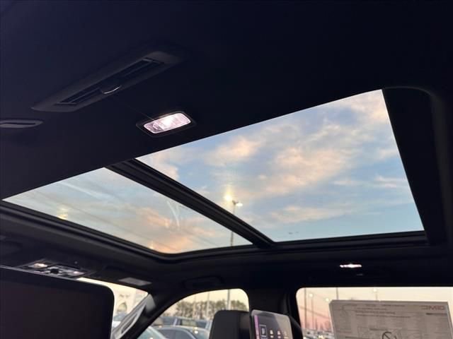 New 2026 GMC Yukon XL Denali w/ Denali Reserve Package image 23