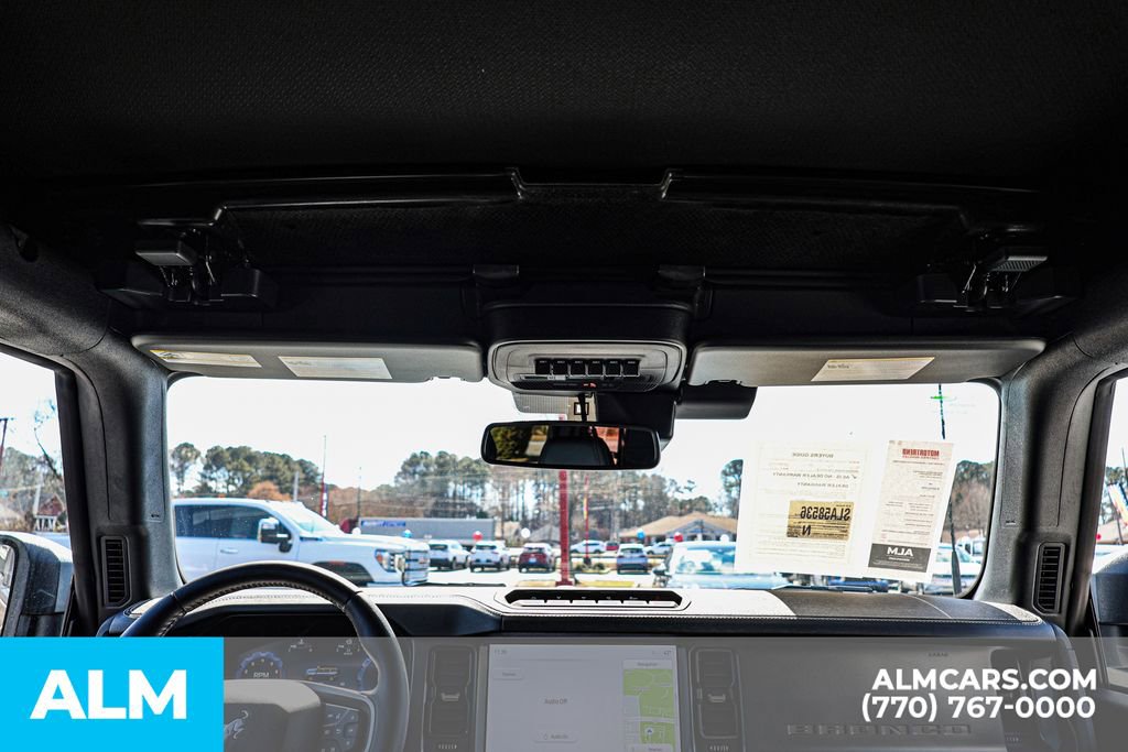 Used 2025 Ford Bronco Badlands image 53