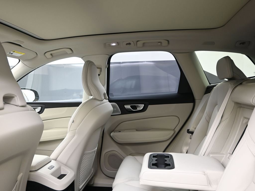 New 2026 Volvo XC60 T8 Ultra image 21