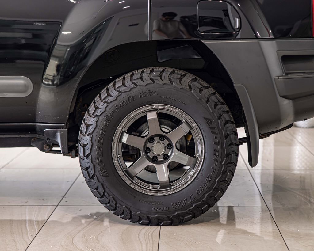 Used 2015 Nissan Xterra PRO-4X w/ Pro-4x Leather Package AWD/4WD image 7