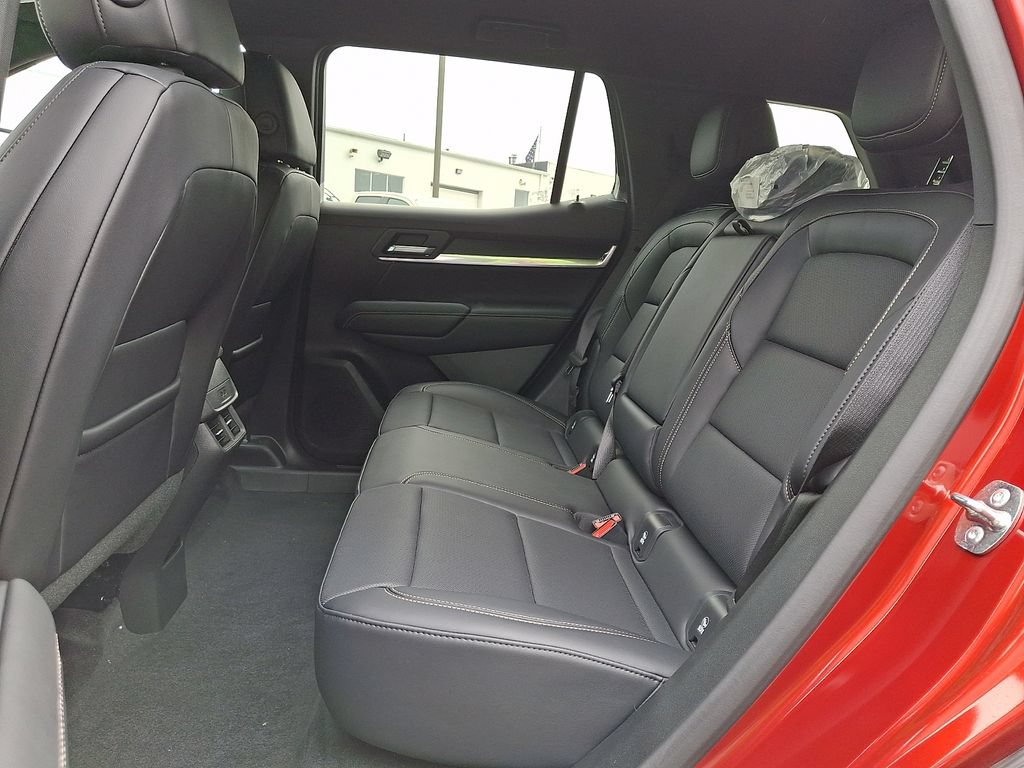 New 2027 GMC Terrain Elevation w/ Elevation Premium Package FWD image 6