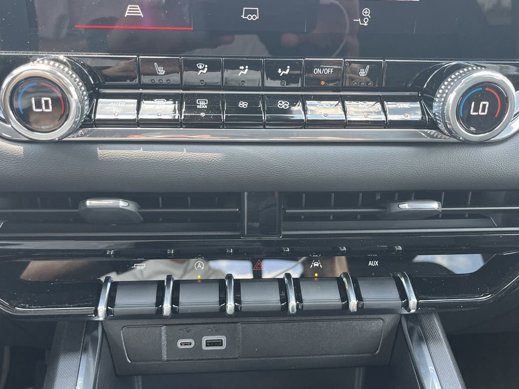 New 2026 GMC Canyon Elevation w/ Convenience Package RWD image 26