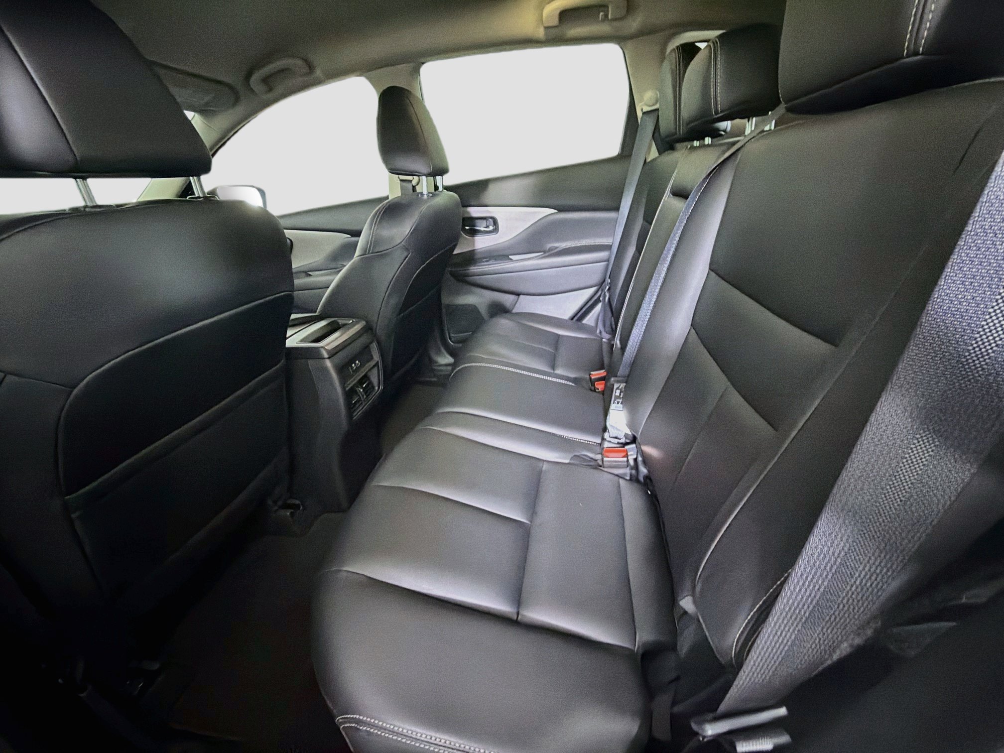 Used 2023 Nissan Murano SV w/ SV Midnight Edition Package FWD image 26