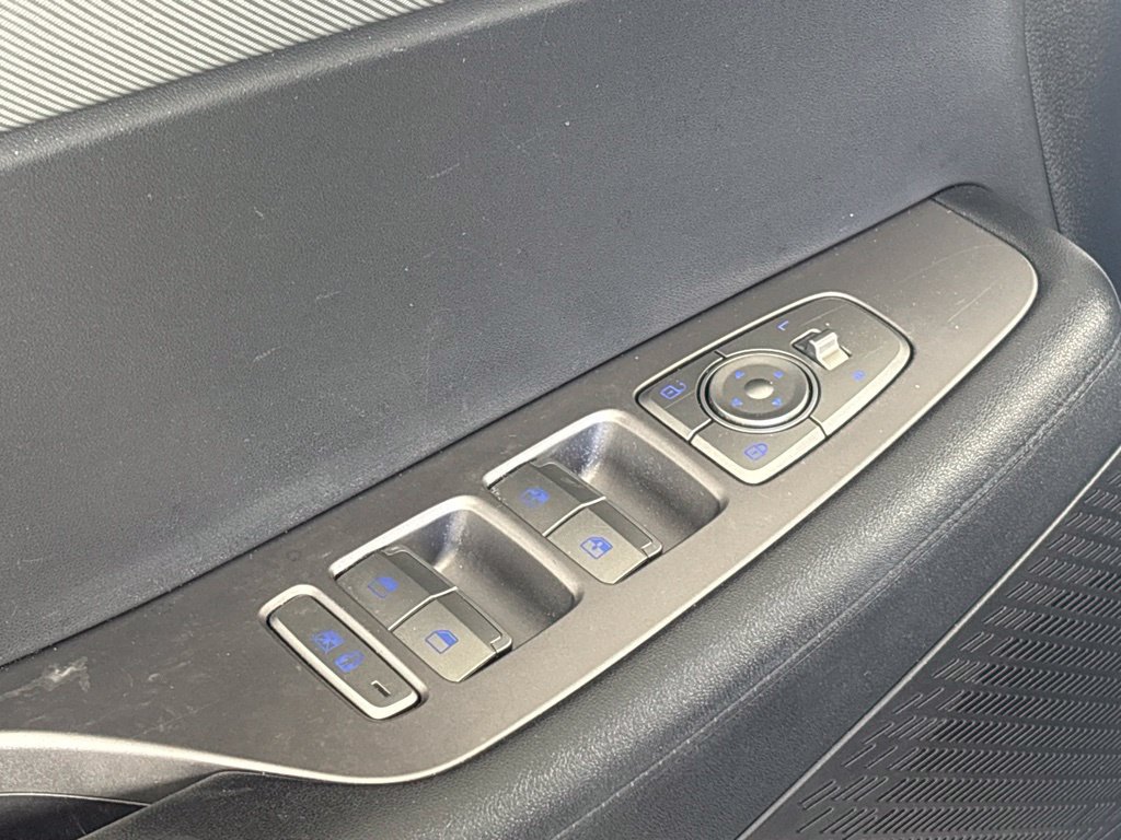 Used 2025 Hyundai Palisade SEL FWD image 12