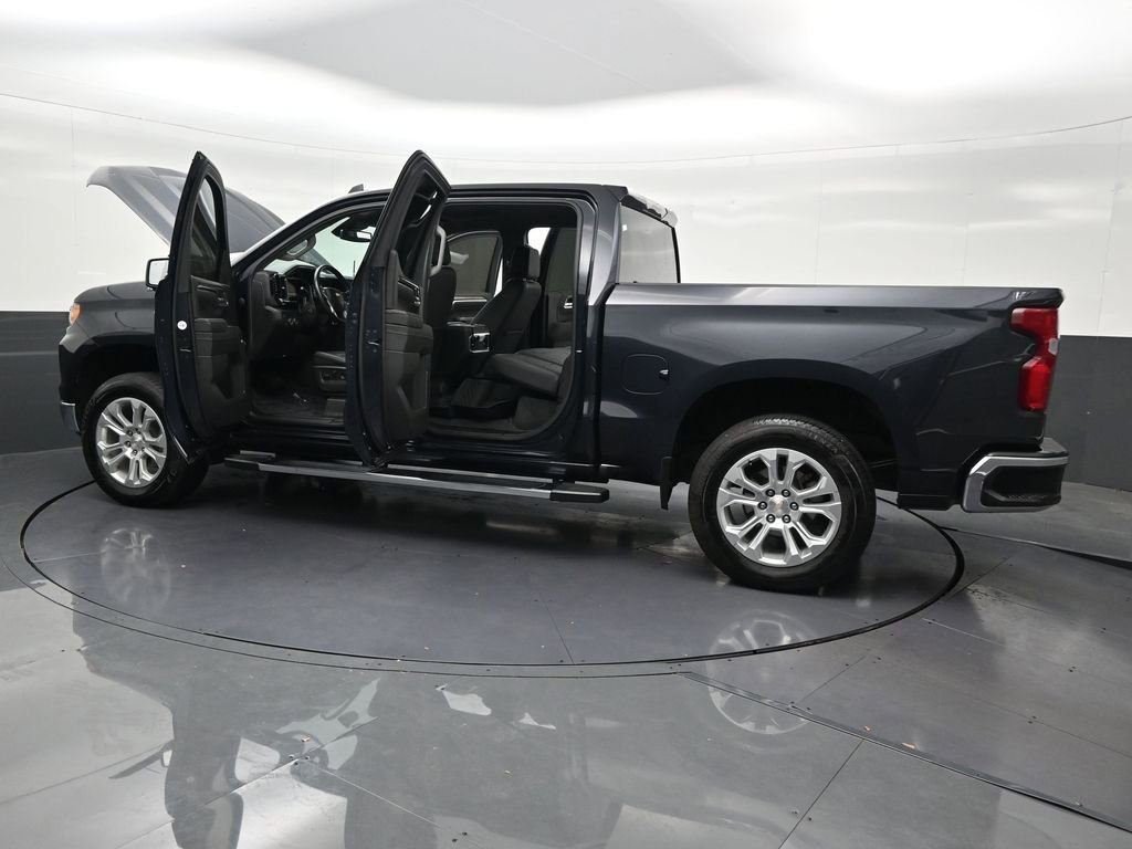 Used 2023 Chevrolet Silverado 1500 LTZ RWD image 32