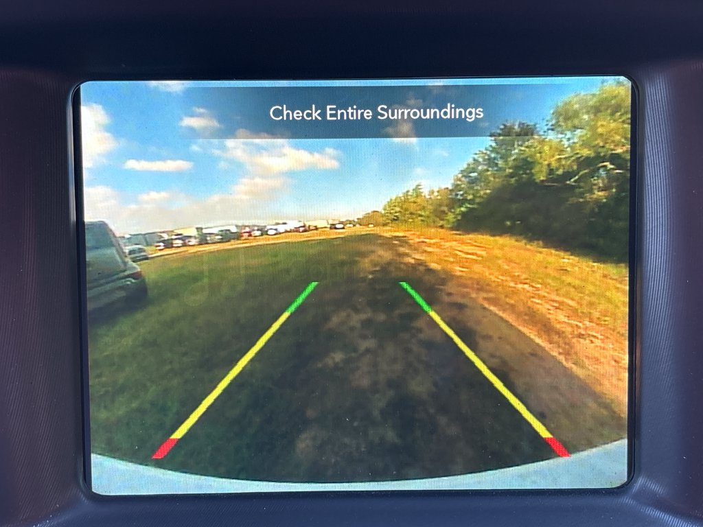 Used 2022 Dodge Charger SXT w/ Plus Group RWD image 5