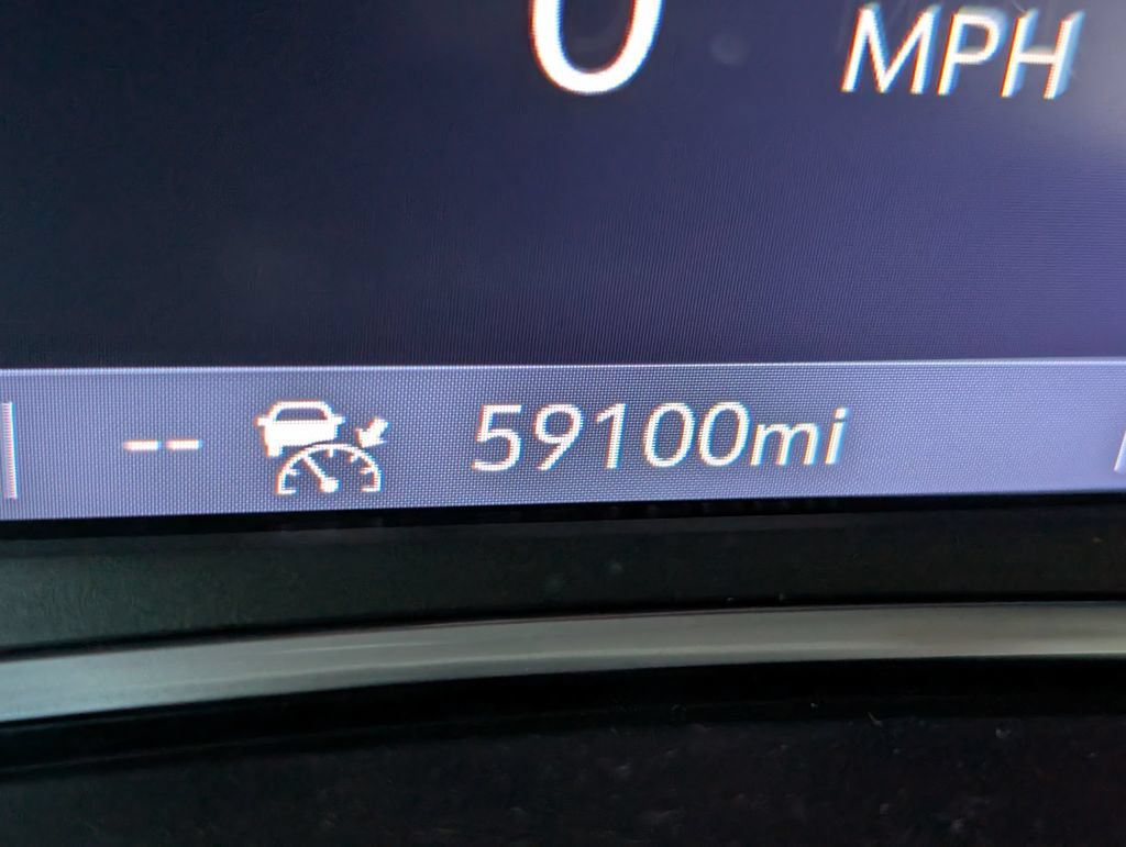 Used 2020 Chevrolet Equinox Premier FWD image 32