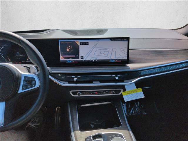 Used 2026 BMW X5 xDrive40i w/ M Sport Package AWD/4WD image 15