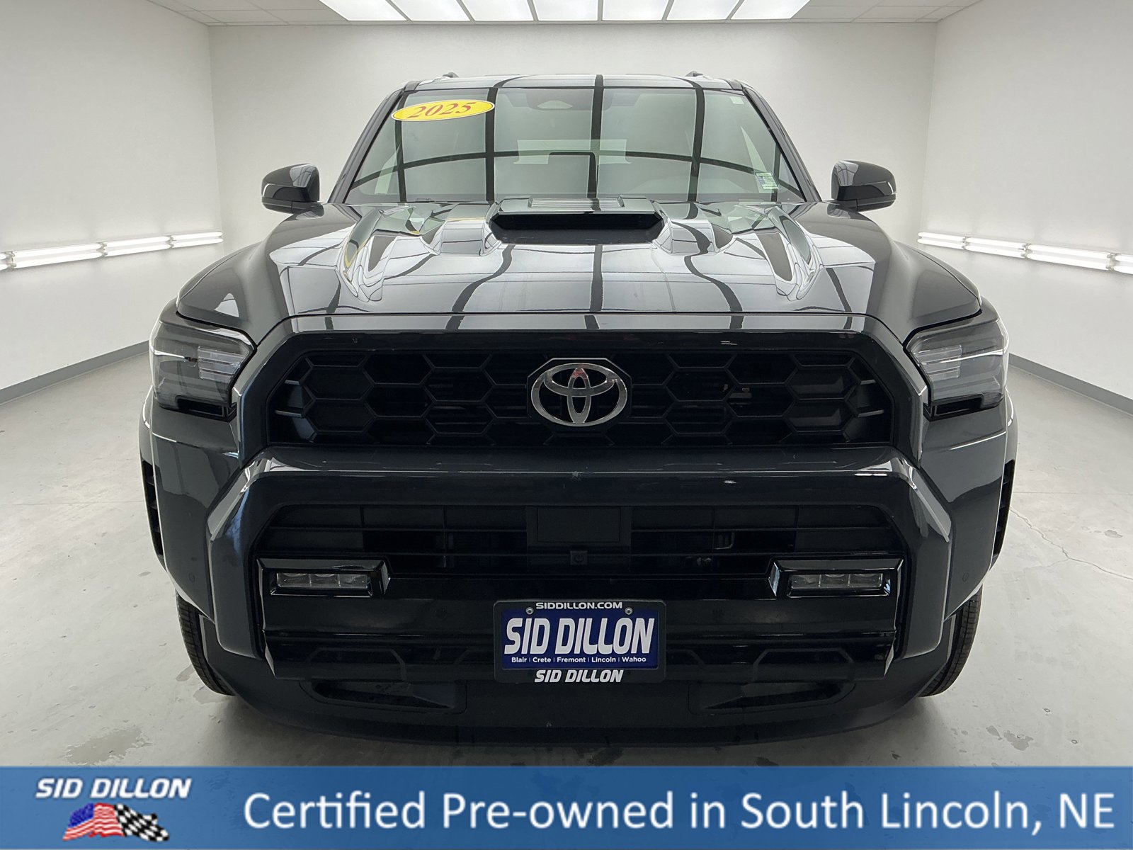 Used 2025 Toyota 4Runner Limited image 2