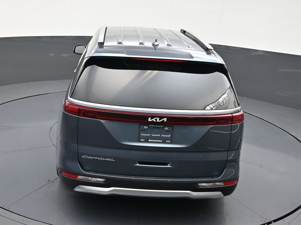 Used 2022 Kia Carnival SX image 16