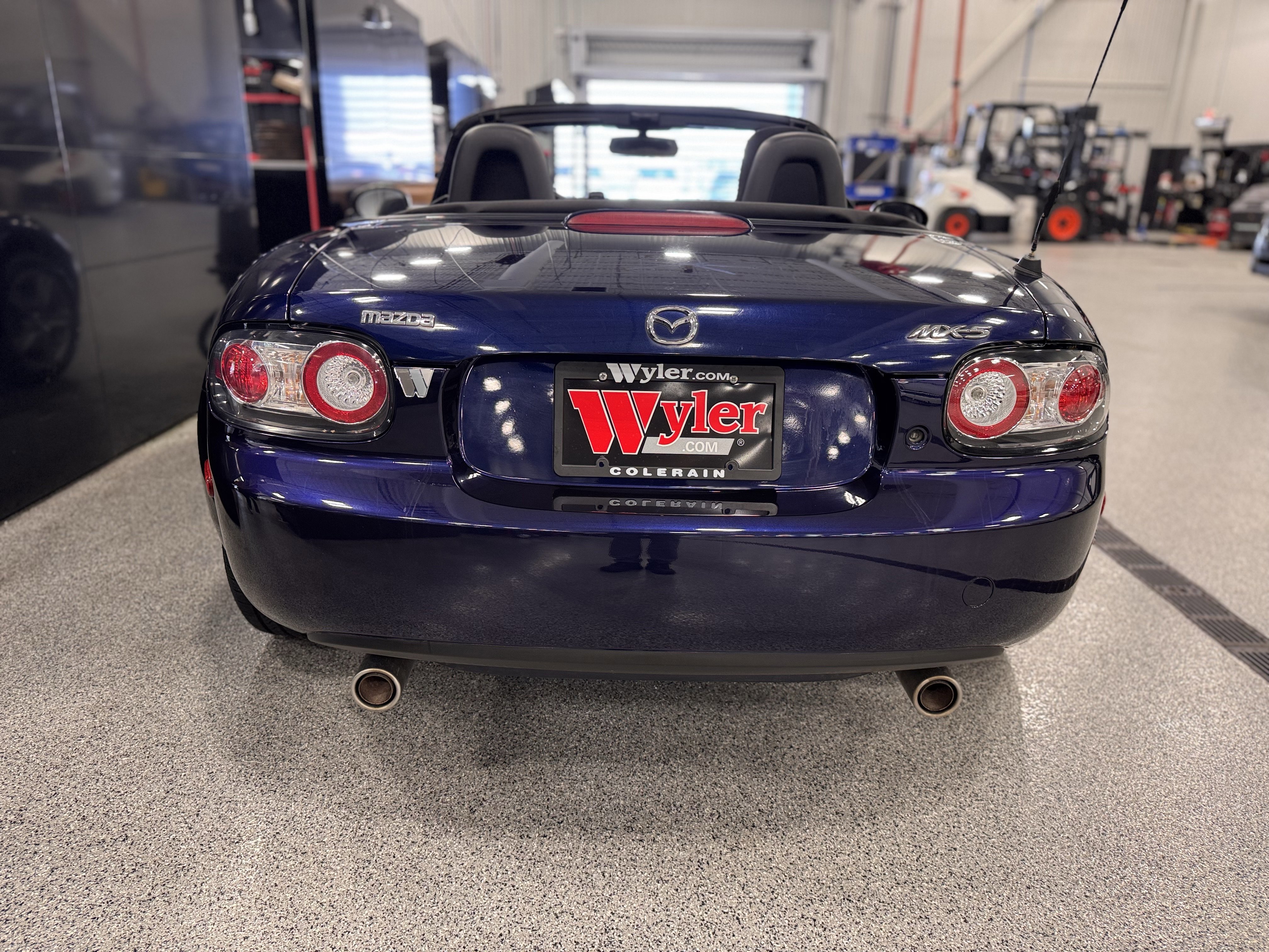 Used 2007 MAZDA MX-5 Miata Sport image 26