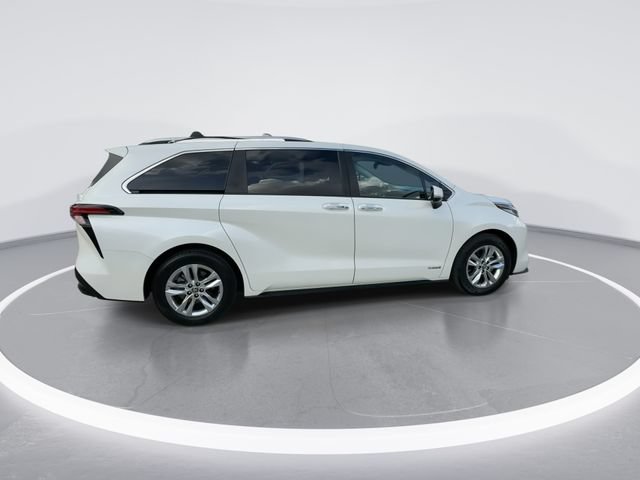 Used 2021 Toyota Sienna Limited FWD image 9