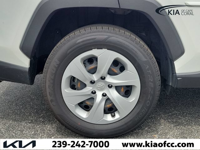 Used 2020 Toyota RAV4 LE w/ All Weather Liner Package AWD/4WD image 9
