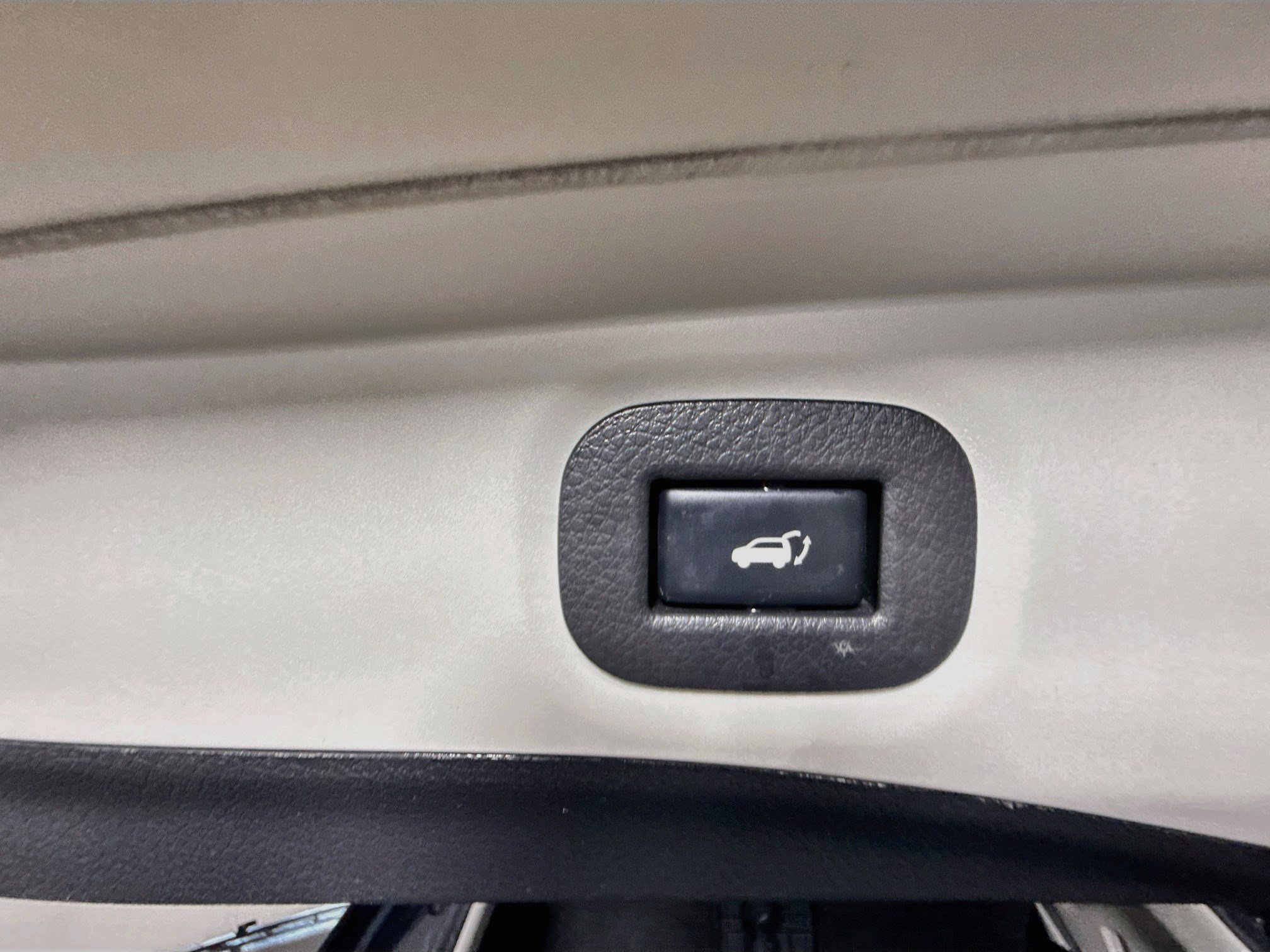 Used 2019 Nissan Rogue SL w/ Premium Package AWD/4WD image 41