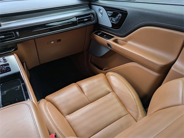Used 2023 Lincoln Aviator Black Label w/ Dynamic Handling Package image 21