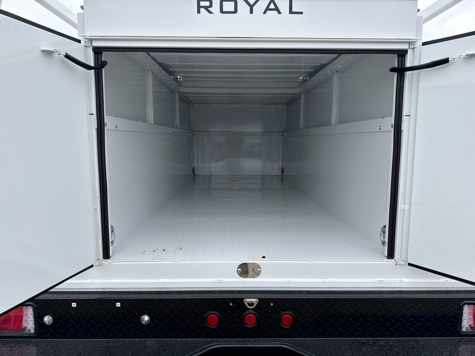 New 2025 Ford F350 XL w/ XL Chrome Package image 24