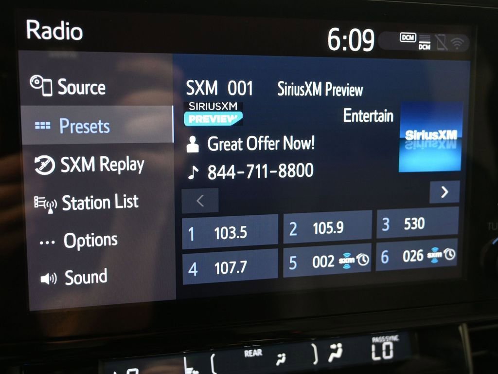 Used 2024 Toyota Sienna XLE image 18