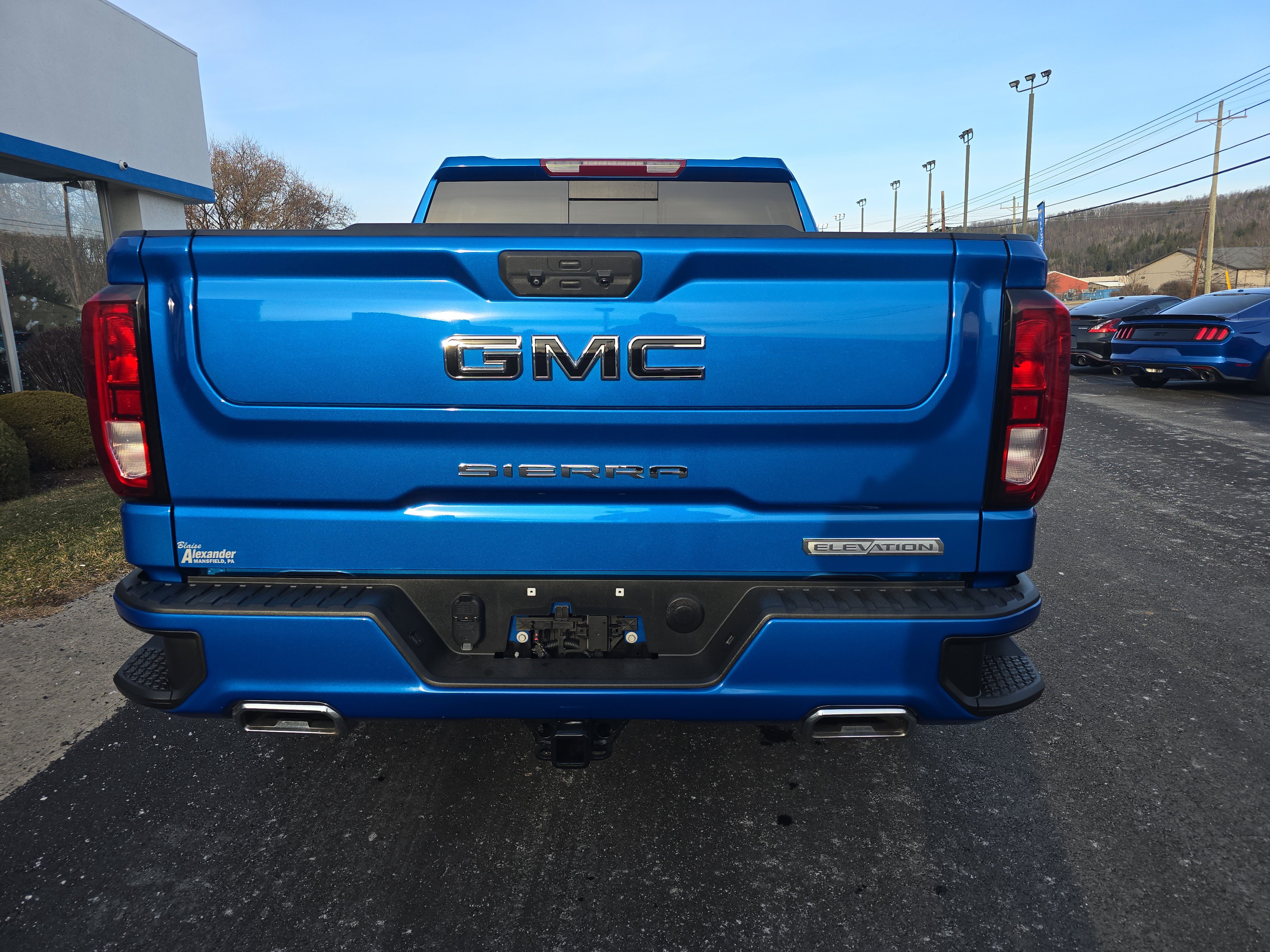 Used 2022 GMC Sierra 1500 Elevation w/ Preferred Package video 4