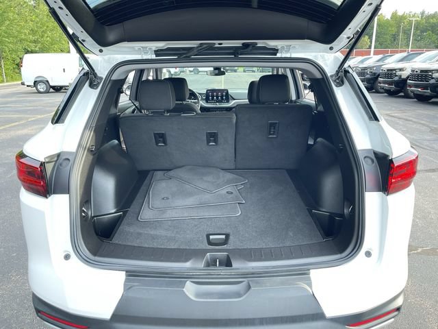 Used 2025 Chevrolet Blazer LT FWD image 24