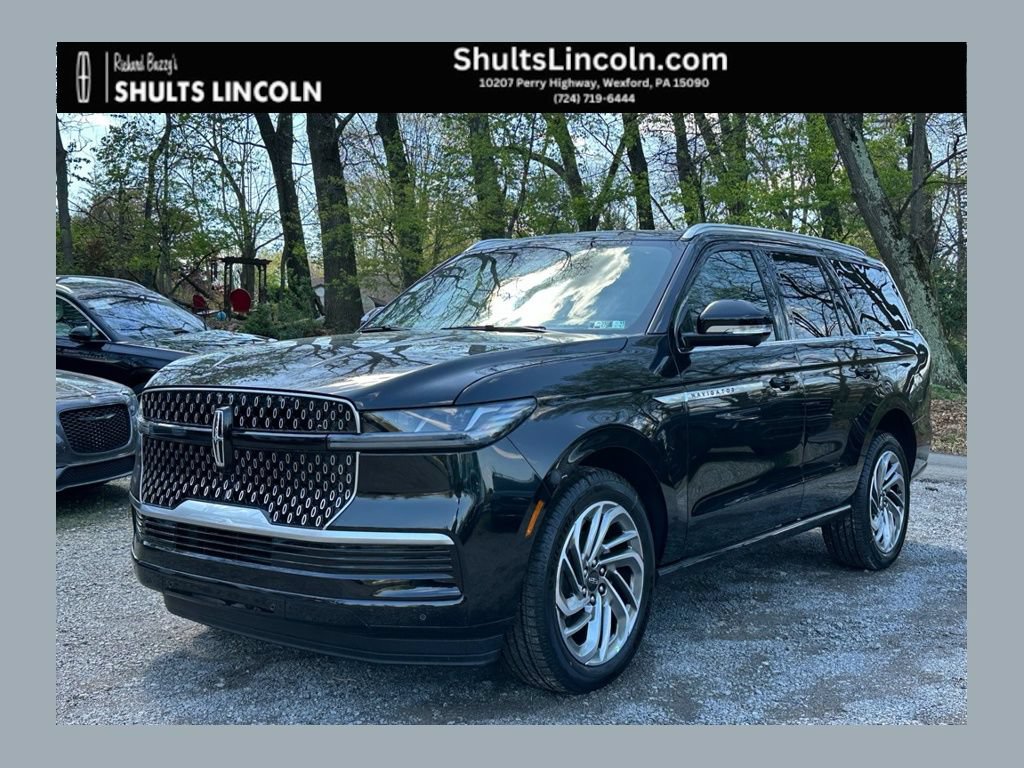 New 2026 Lincoln Navigator Reserve AWD/4WD image 1