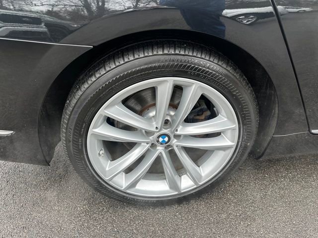 Used 2018 BMW 750i xDrive image 44