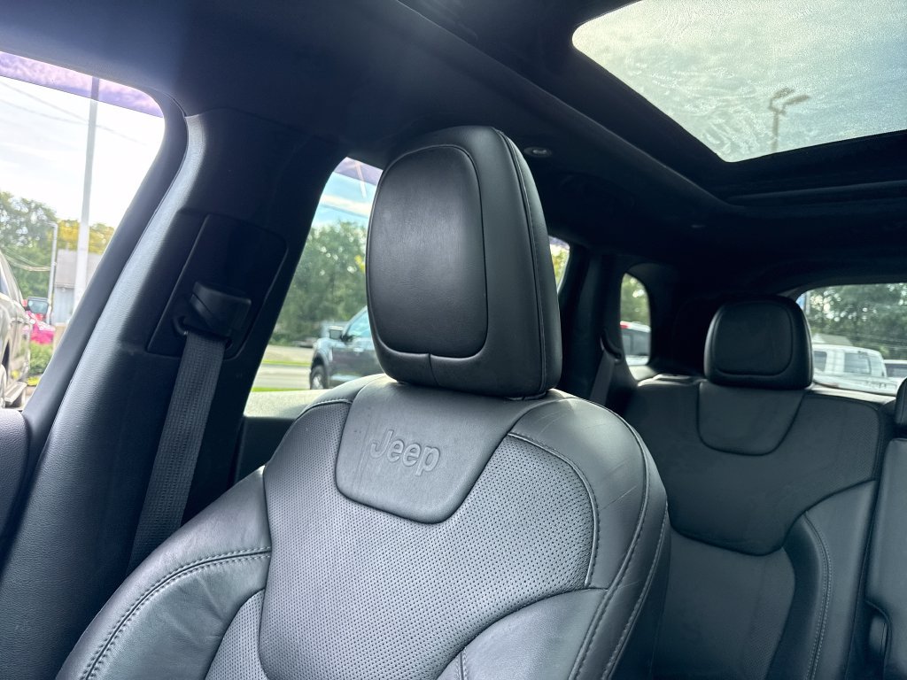 Used 2021 Jeep Cherokee High Altitude AWD/4WD image 45