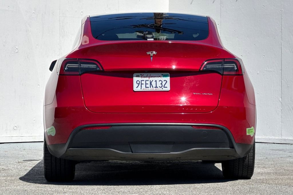 Used 2023 Tesla Model Y Long Range image 4
