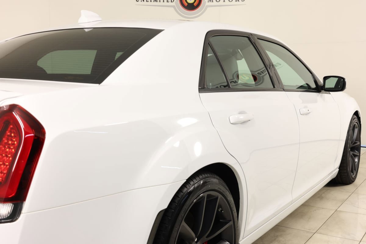 Used 2023 Chrysler 300 C RWD image 41