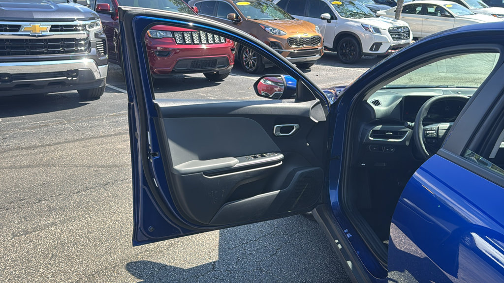 Used 2025 Kia K4 FWD image 15