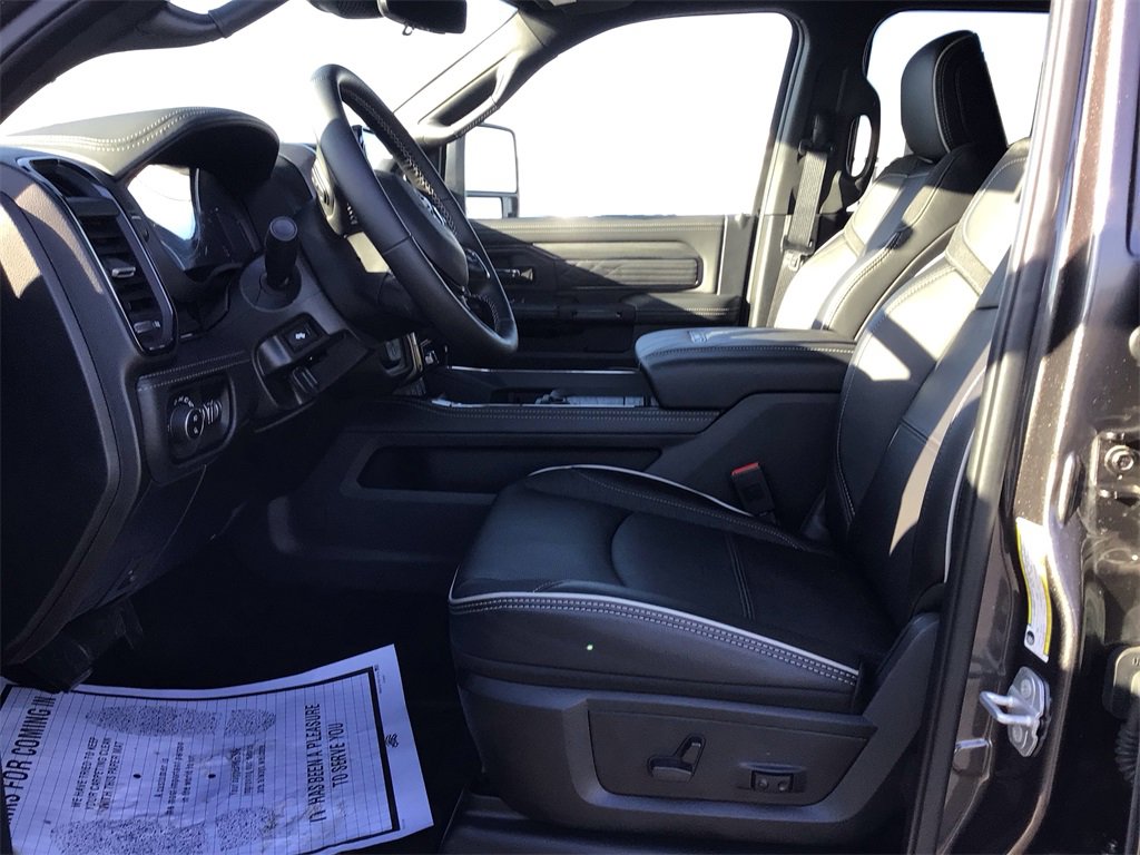 New 2025 RAM 2500 Limited image 9